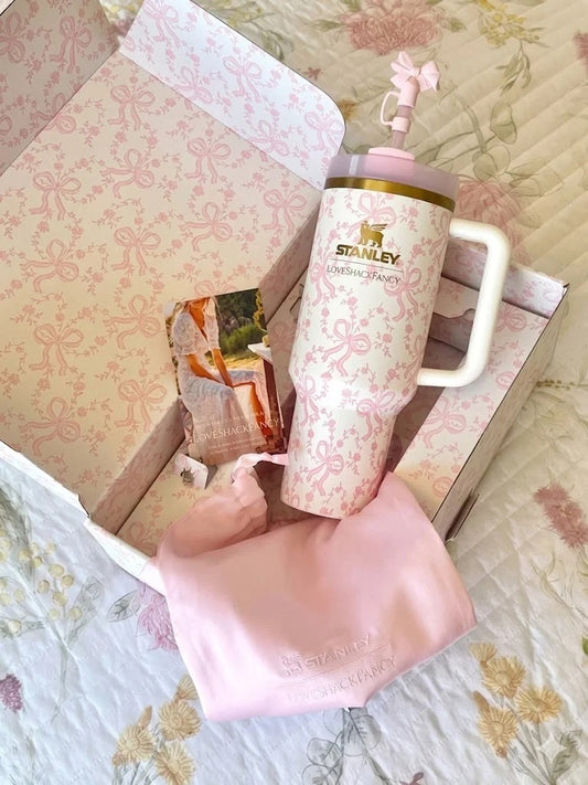 Stanley x LoveShackFancy Ribbon Rosa Quencher H2.0 FlowState Tumbler | 40oz