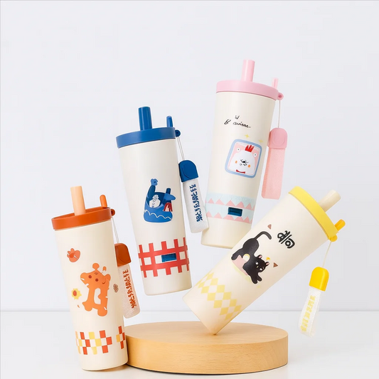 Kids Cartoon Straw Tumbler – 800ml